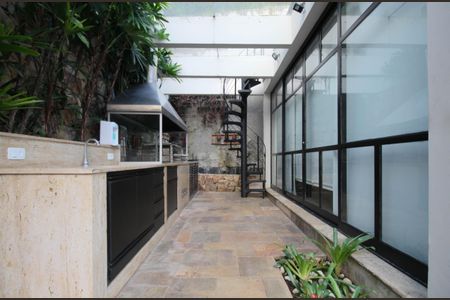 Casa à venda com 830m², 4 quartos e 4 vagasÁrea comum