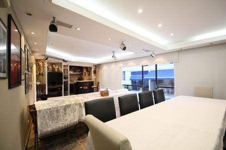 Casa à venda com 830m², 4 quartos e 4 vagasÁrea comum