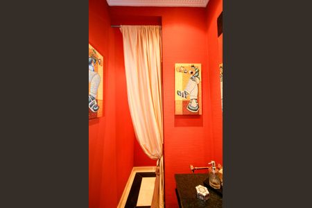 Casa à venda com 830m², 4 quartos e 4 vagasLavabo