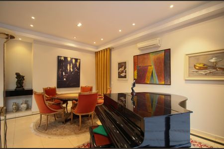 Casa à venda com 830m², 4 quartos e 4 vagasSala 2