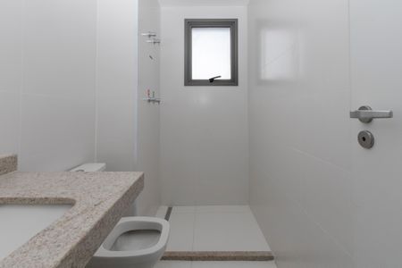 Apartamento à venda com 75m², 2 quartos e 1 vaga Apartamento à venda com 75m², 2 quartos e 1 vagaBanheiro da Suíte 2