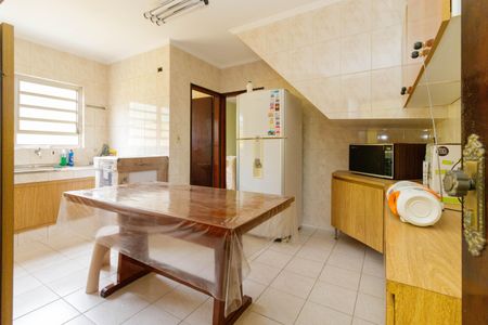 Casa à venda com 166m², 4 quartos e 2 vagas Casa à venda com 166m², 4 quartos e 2 vagasCozinha