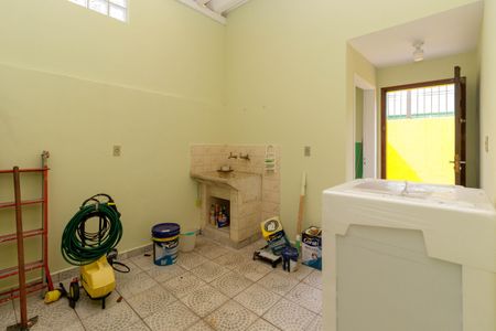 Casa à venda com 166m², 4 quartos e 2 vagas Casa à venda com 166m², 4 quartos e 2 vagasÁrea de Serviço