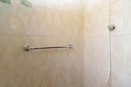 Casa à venda com 166m², 4 quartos e 2 vagas Casa à venda com 166m², 4 quartos e 2 vagasDetalhe do Banheiro da Suite