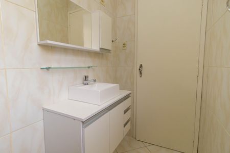 Casa à venda com 166m², 4 quartos e 2 vagas Casa à venda com 166m², 4 quartos e 2 vagasBanheiro da Suíte