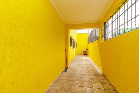 Casa à venda com 166m², 4 quartos e 2 vagas Casa à venda com 166m², 4 quartos e 2 vagasQuintal