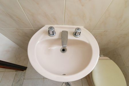 Casa à venda com 166m², 4 quartos e 2 vagas Casa à venda com 166m², 4 quartos e 2 vagasBanheiro 3