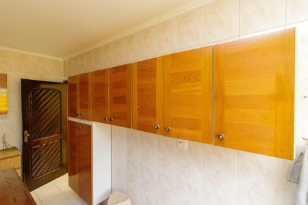 Casa à venda com 166m², 4 quartos e 2 vagas Casa à venda com 166m², 4 quartos e 2 vagasCozinha