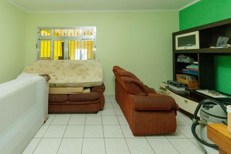 Casa à venda com 166m², 4 quartos e 2 vagas Casa à venda com 166m², 4 quartos e 2 vagasSala