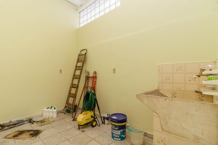 Casa à venda com 166m², 4 quartos e 2 vagas Casa à venda com 166m², 4 quartos e 2 vagasÁrea de Serviço