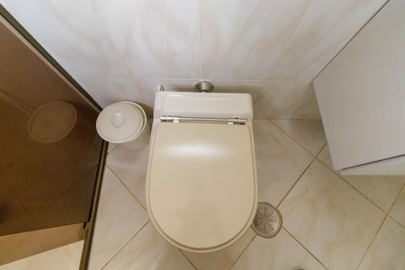 Casa à venda com 166m², 4 quartos e 2 vagas Casa à venda com 166m², 4 quartos e 2 vagasBanheiro da Suíte