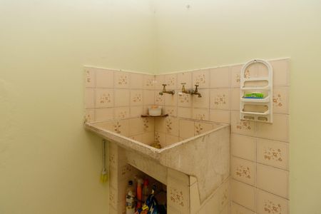 Casa à venda com 166m², 4 quartos e 2 vagas Casa à venda com 166m², 4 quartos e 2 vagasÁrea de Serviço