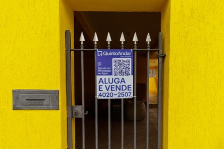 Casa à venda com 166m², 4 quartos e 2 vagas Casa à venda com 166m², 4 quartos e 2 vagasPlaca