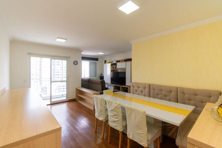 Apartamento à venda com 66m², 2 quartos e 1 vaga Apartamento à venda com 66m², 2 quartos e 1 vagaSala de Jantar