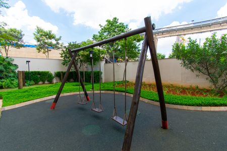 Apartamento à venda com 66m², 2 quartos e 1 vaga Apartamento à venda com 66m², 2 quartos e 1 vagaÁrea comum - Playground