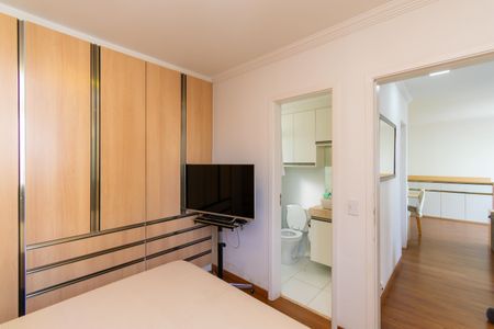 Apartamento à venda com 66m², 2 quartos e 1 vaga Apartamento à venda com 66m², 2 quartos e 1 vagaSuíte