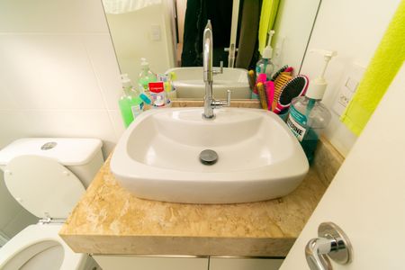 Apartamento à venda com 66m², 2 quartos e 1 vaga Apartamento à venda com 66m², 2 quartos e 1 vagaBanheiro da Suíte