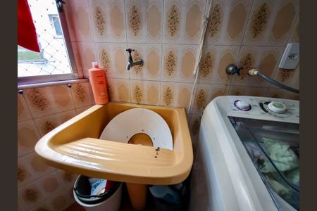 Apartamento à venda com 78m², 2 quartos e sem vagaCozinha e Área de Serviço