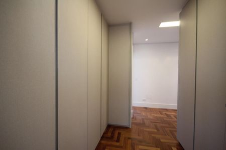Apartamento à venda com 314m², 3 quartos e 3 vagasFoto 08