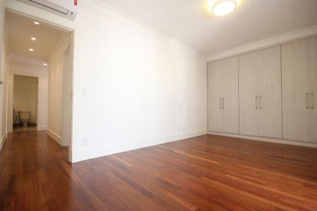 Apartamento à venda com 382m², 4 quartos e 2 vagasFoto 26