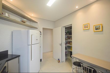 Apartamento à venda com 115m², 3 quartos e 2 vagasCozinha