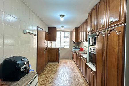 Apartamento para alugar com 146m², 3 quartos e sem vaga Apartamento para alugar com 146m², 3 quartos e sem vagaCozinha