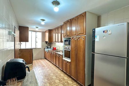Apartamento para alugar com 146m², 3 quartos e sem vaga Apartamento para alugar com 146m², 3 quartos e sem vagaCozinha