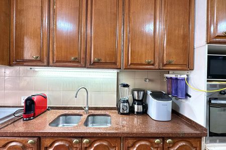Apartamento para alugar com 146m², 3 quartos e sem vaga Apartamento para alugar com 146m², 3 quartos e sem vagaCozinha