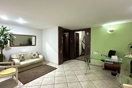 Apartamento para alugar com 146m², 3 quartos e sem vaga Apartamento para alugar com 146m², 3 quartos e sem vagaÁrea comum
