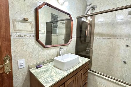 Apartamento para alugar com 146m², 3 quartos e sem vagaBanheiro Social