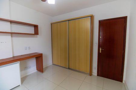 Apartamento à venda com 150m², 3 quartos e 1 vagaQuarto 2