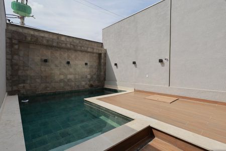 Studio para alugar com 51m², 1 quarto e sem vaga Studio para alugar com 51m², 1 quarto e sem vagaÁrea comum - Piscina
