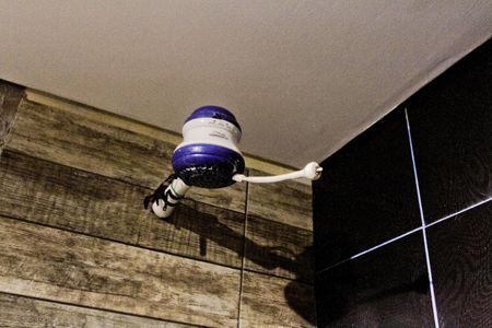 Casa à venda com 322m², 2 quartos e 4 vagasCasa 2 - banheiro