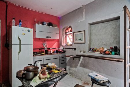 Casa à venda com 322m², 2 quartos e 4 vagasCasa 2 - cozinha