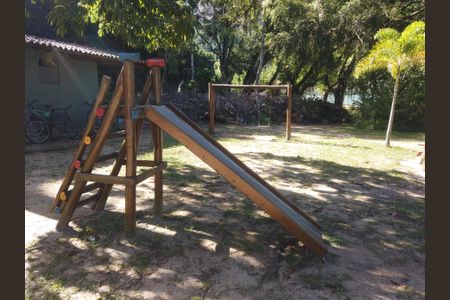 Casa de condomínio à venda com 1015m², 4 quartos e 3 vagasÁrea Comum - Playground