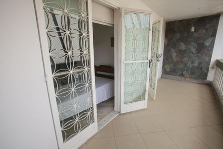 Casa de condomínio à venda com 1015m², 4 quartos e 3 vagasVaranda do Quarto