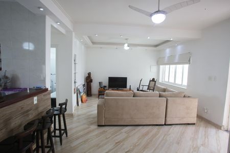 Casa de condomínio à venda com 1015m², 4 quartos e 3 vagasSala