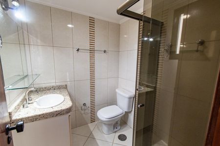 Apartamento para alugar com 93m², 3 quartos e 1 vaga Apartamento para alugar com 93m², 3 quartos e 1 vagaBanheiro da suíte