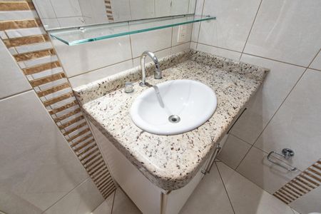 Apartamento para alugar com 93m², 3 quartos e 1 vaga Apartamento para alugar com 93m², 3 quartos e 1 vagaBanheiro da suíte