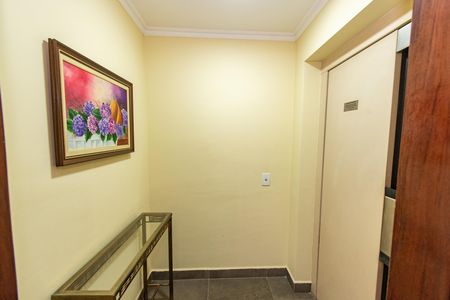 Apartamento para alugar com 93m², 3 quartos e 1 vaga Apartamento para alugar com 93m², 3 quartos e 1 vagaHall privativo