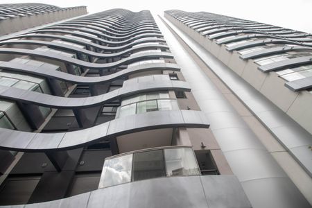 Apartamento à venda com 49m², 1 quarto e 1 vaga Apartamento à venda com 49m², 1 quarto e 1 vagaFachada