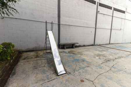 Apartamento à venda com 49m², 2 quartos e 1 vaga Apartamento à venda com 49m², 2 quartos e 1 vagaPlayground