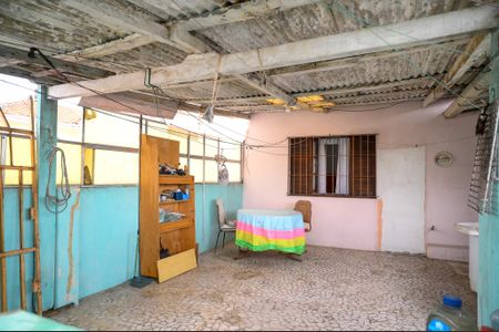 Casa à venda com 211m², 4 quartos e 2 vagasÁrea de Serviço 1