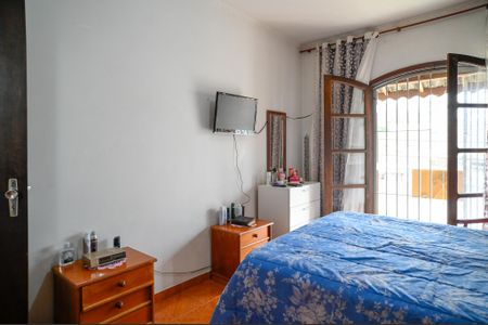 Casa à venda com 211m², 4 quartos e 2 vagasQuarto 2 - Suite