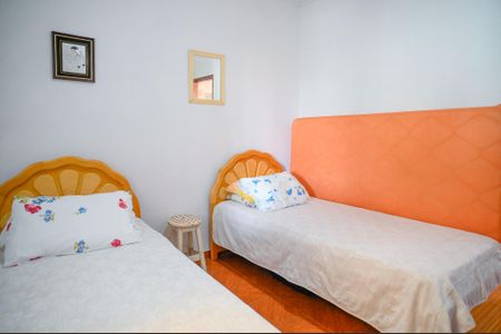 Casa à venda com 211m², 4 quartos e 2 vagasQuarto 3