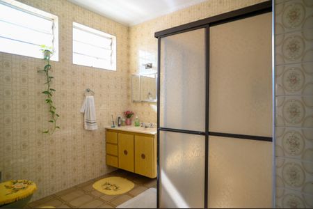 Casa à venda com 211m², 4 quartos e 2 vagasBanheiro Social