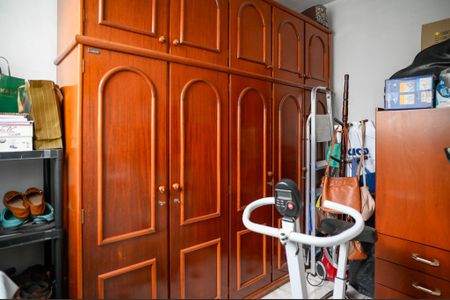 Casa à venda com 211m², 4 quartos e 2 vagasQuarto 4