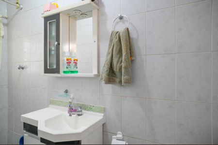 Casa à venda com 211m², 4 quartos e 2 vagasBanheiro de Serviço