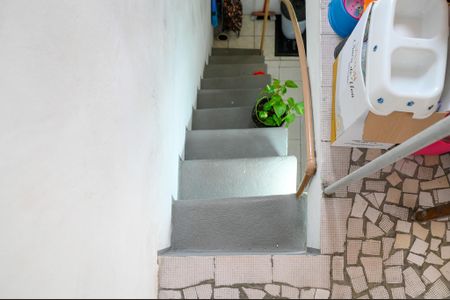 Casa à venda com 211m², 4 quartos e 2 vagasEscada