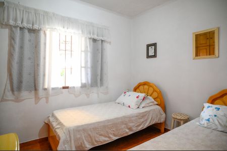 Casa à venda com 211m², 4 quartos e 2 vagasQuarto 3